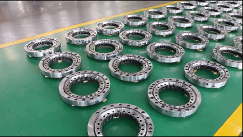林業(yè)機械專用轉盤軸承