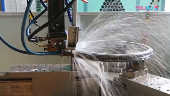 轉盤軸承內(nèi)圈滾道淬火